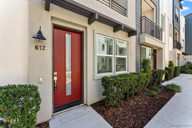 2580 S Escondido Blvd 612, Escondido, CA 92025