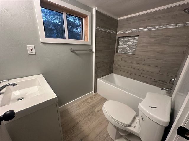 154 Ashbaugh Road, Jeannette, PA 15644