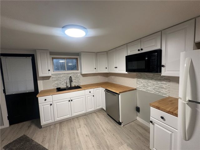 154 Ashbaugh Road, Jeannette, PA 15644