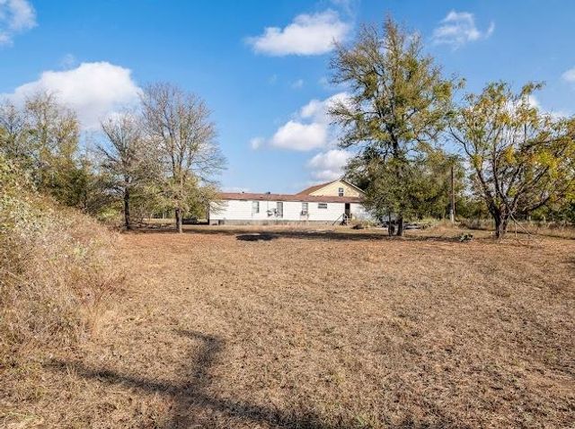 119 E Clearview Cemetery RD, Bastrop, TX 78602