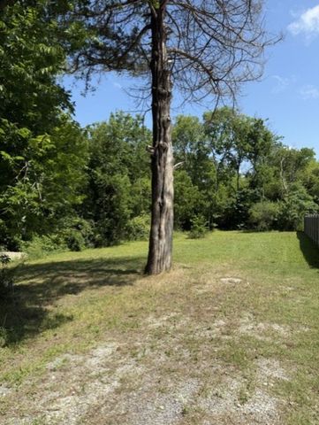 931 E Jefferson Street, Van Alstyne, TX 75495