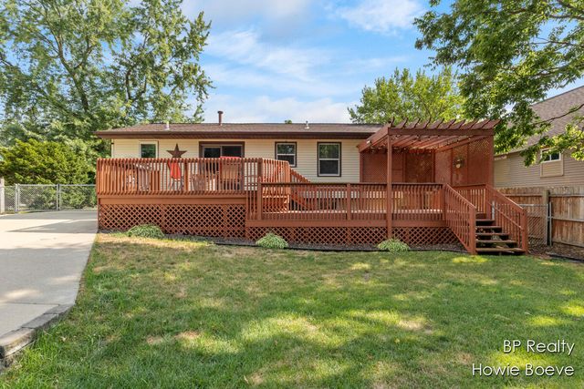 4383 40th Street SW, Grandville, MI 49418