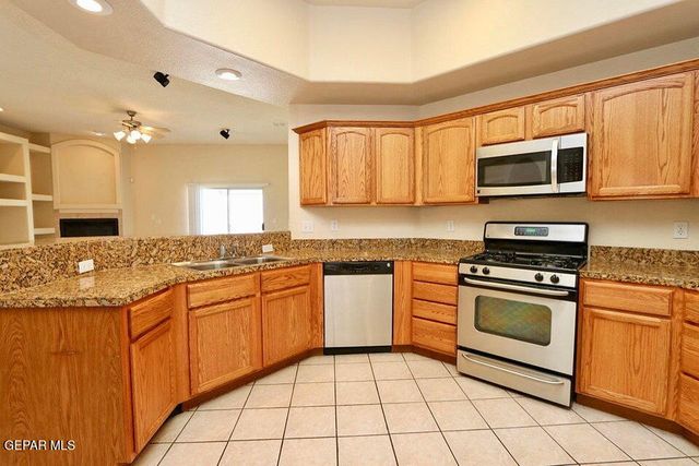 1455 CHEROKEE RIDGE Drive, El Paso, TX 79912