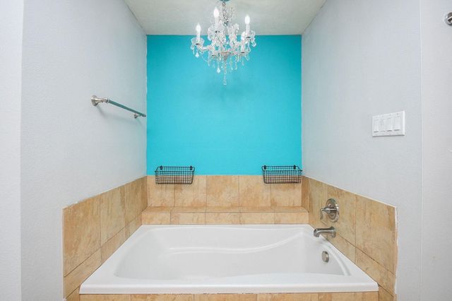 6622 Pauma Drive, Houston, TX 77069