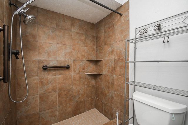 6622 Pauma Drive, Houston, TX 77069