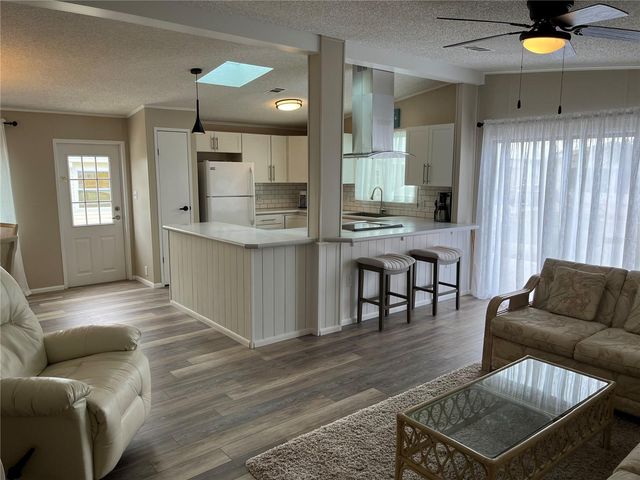 611 LA JOLLA CIRCLE, North Port, FL 34287