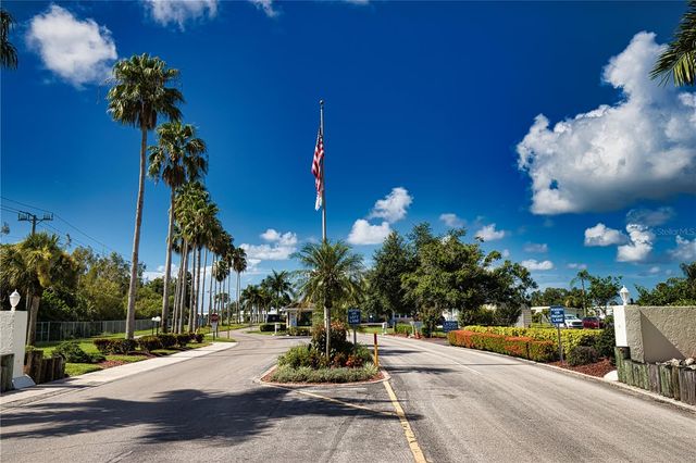 611 LA JOLLA CIRCLE, North Port, FL 34287