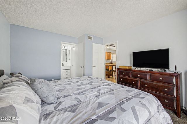 619 E JENSEN Street 32, Mesa, AZ 85203