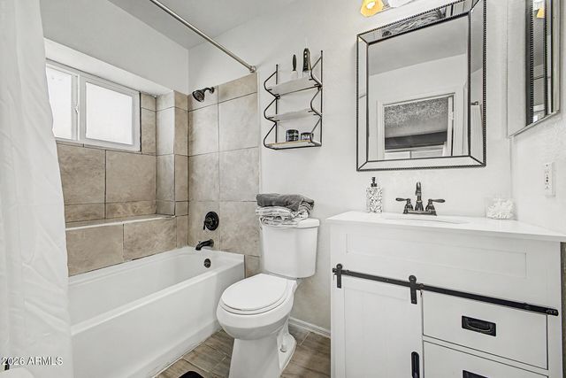 619 E JENSEN Street 32, Mesa, AZ 85203