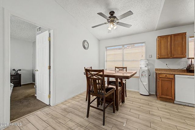 619 E JENSEN Street 32, Mesa, AZ 85203
