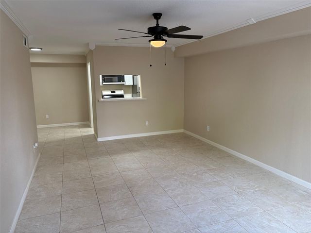 4645 Wild Indigo Street 366, Houston, TX 77027