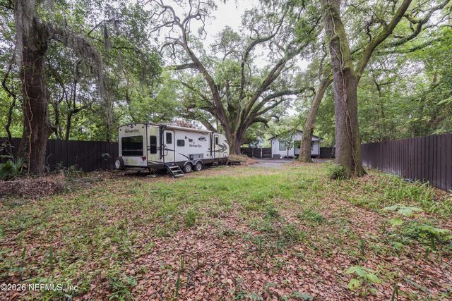 1045 E 11TH Street, Jacksonville, FL 32206
