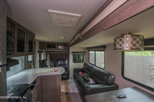 1045 E 11TH Street, Jacksonville, FL 32206