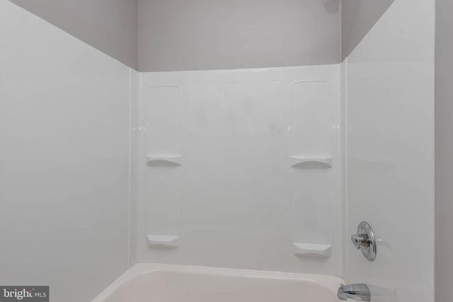 2118 E HOFFMAN ST, Baltimore, MD 21213