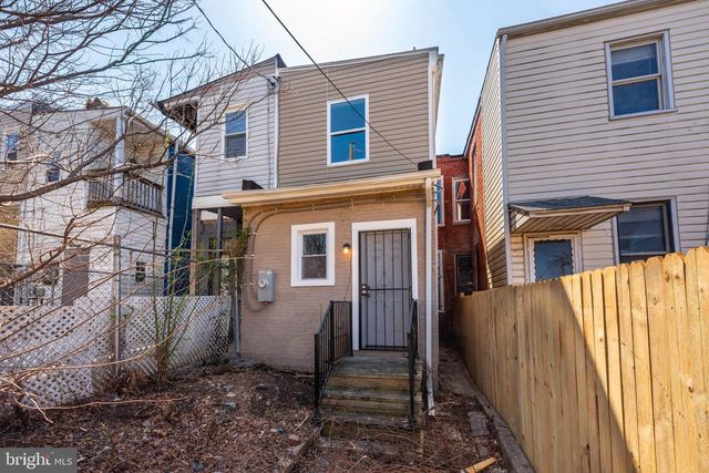 2118 E HOFFMAN ST, Baltimore, MD 21213