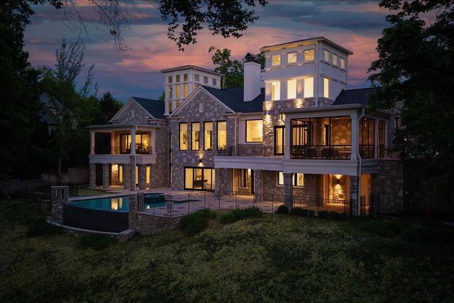 7 Colonel Winstead Dr, Brentwood, TN 37027
