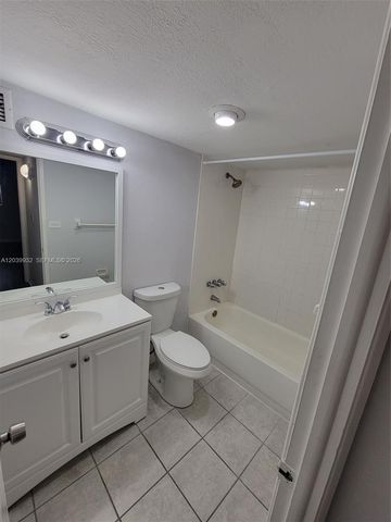 4550 NW 9th St 512E, Miami, FL 33126