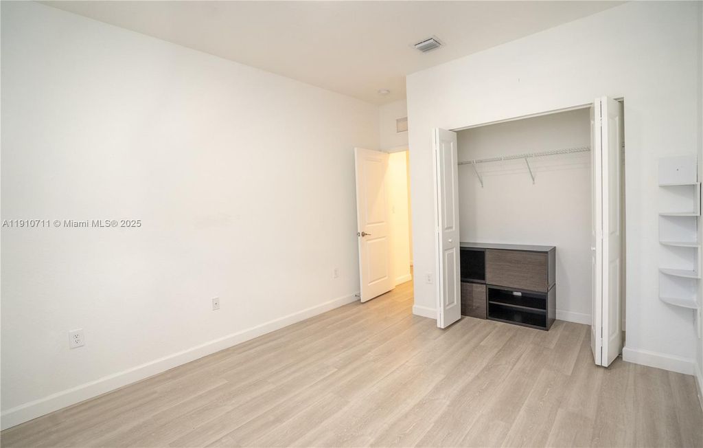 Image 30 of property listing at 11374 SW 254th Ter, Homestead, FL 33032