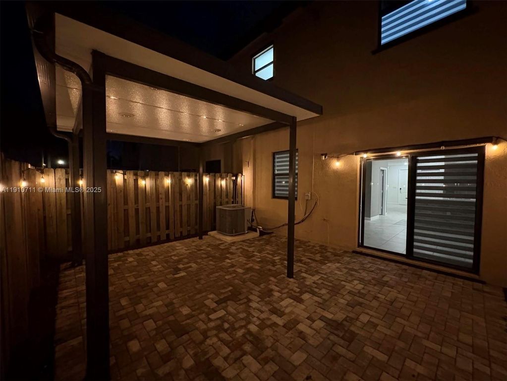 Image 36 of property listing at 11374 SW 254th Ter, Homestead, FL 33032