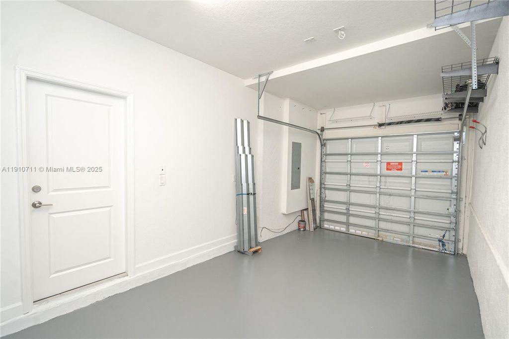 Image 37 of property listing at 11374 SW 254th Ter, Homestead, FL 33032