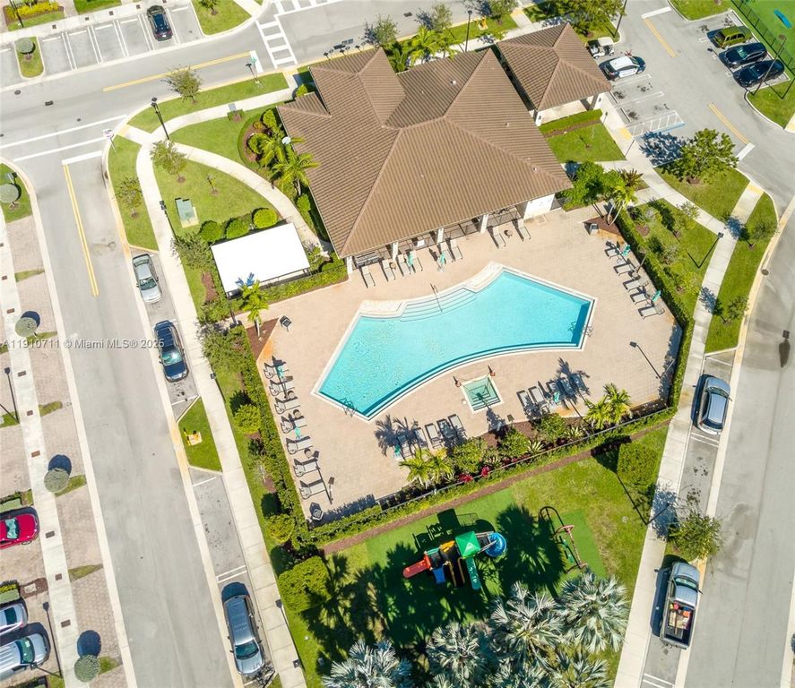 Image 48 of property listing at 11374 SW 254th Ter, Homestead, FL 33032