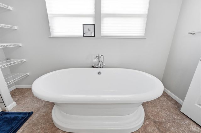 7606 Harwood Court, Maineville, OH 45039