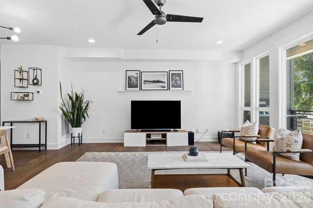 1633 Duckworth Avenue, Charlotte, NC 28208