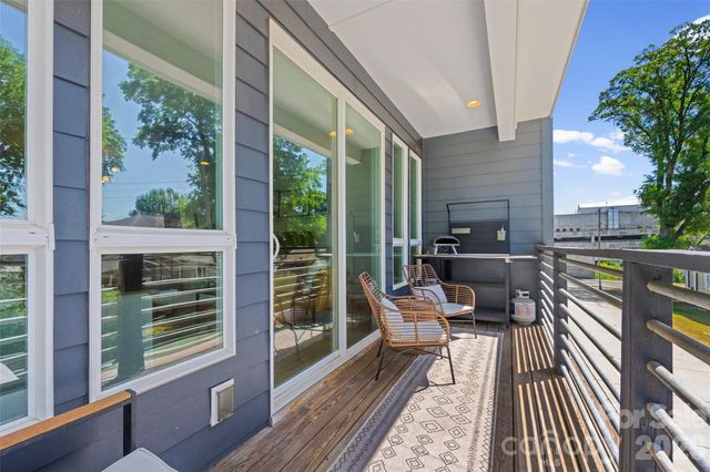1633 Duckworth Avenue, Charlotte, NC 28208