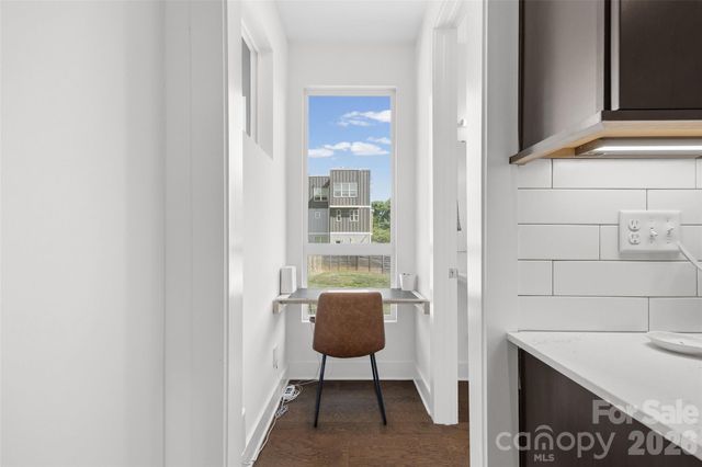 1633 Duckworth Avenue, Charlotte, NC 28208