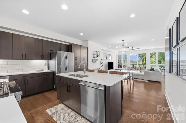 1633 Duckworth Avenue, Charlotte, NC 28208