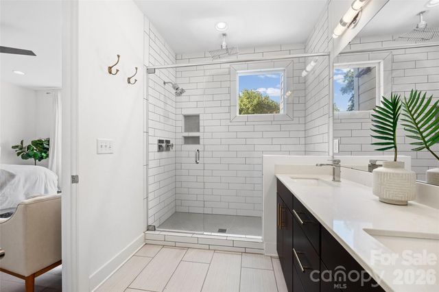 1633 Duckworth Avenue, Charlotte, NC 28208