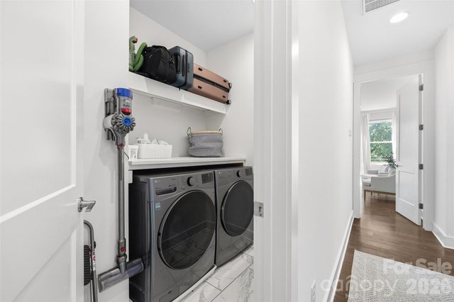 1633 Duckworth Avenue, Charlotte, NC 28208