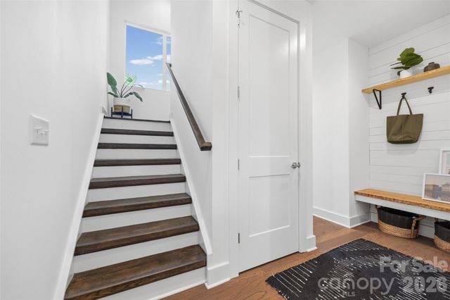 1633 Duckworth Avenue, Charlotte, NC 28208