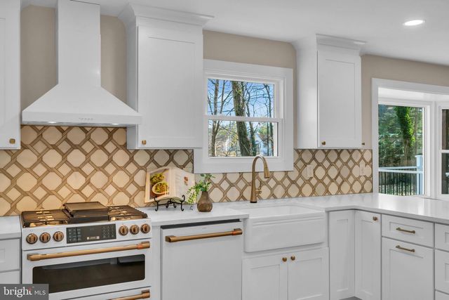 2227 SAND TRAP RD, Jamison, PA 18929