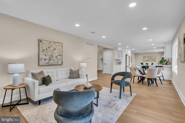 2227 SAND TRAP RD, Jamison, PA 18929