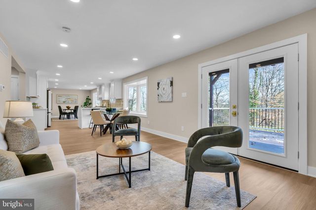 2227 SAND TRAP RD, Jamison, PA 18929