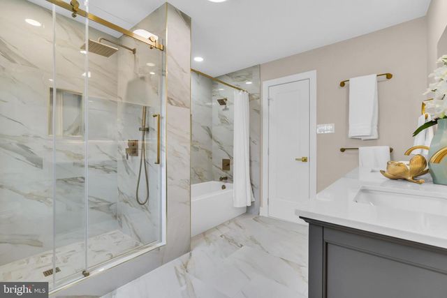 2227 SAND TRAP RD, Jamison, PA 18929