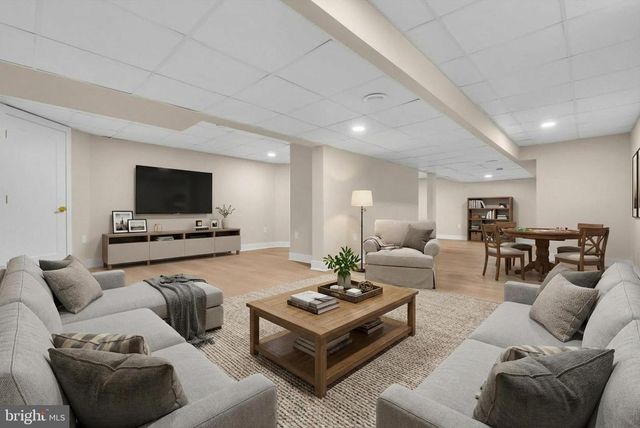 2227 SAND TRAP RD, Jamison, PA 18929