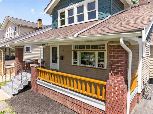 2223 Carabel Avenue, Lakewood, OH 44107