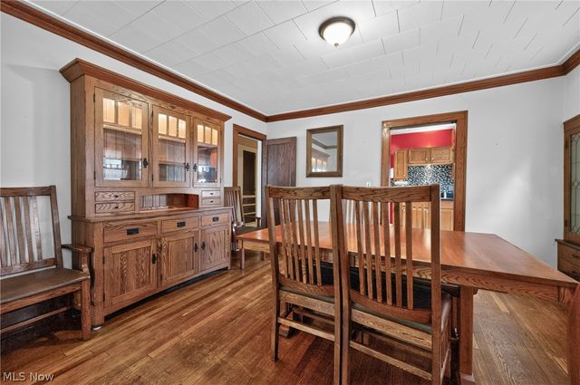 2223 Carabel Avenue, Lakewood, OH 44107