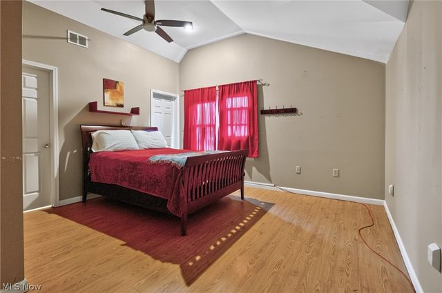 2223 Carabel Avenue, Lakewood, OH 44107
