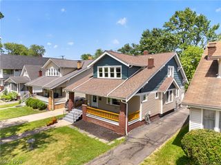 2223 Carabel Avenue, Lakewood, OH 44107