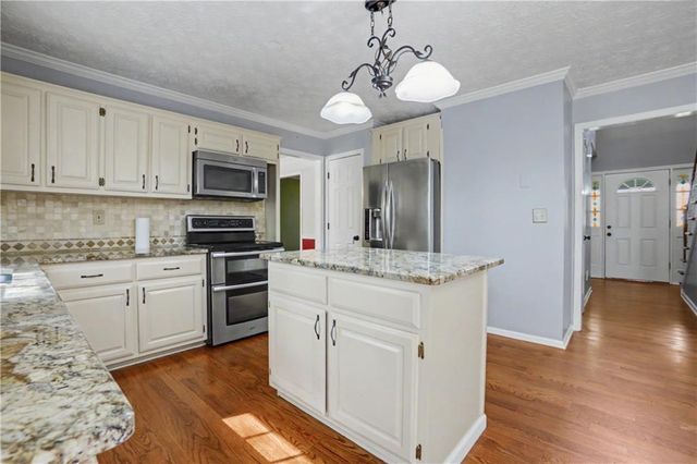 2072 Perrin Drive, Lawrenceville, GA 30043