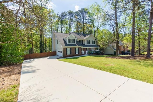 2072 Perrin Drive, Lawrenceville, GA 30043