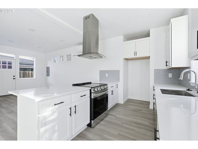 8718 Se Bybee Blvd, Portland, OR 97266