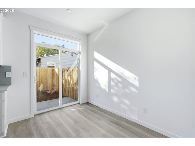 8718 Se Bybee Blvd, Portland, OR 97266
