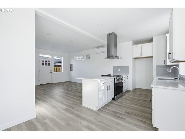 8718 Se Bybee Blvd, Portland, OR 97266