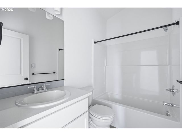 8718 Se Bybee Blvd, Portland, OR 97266