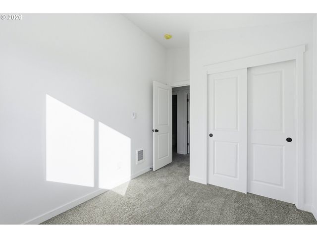 8718 Se Bybee Blvd, Portland, OR 97266