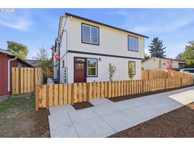 8718 Se Bybee Blvd, Portland, OR 97266